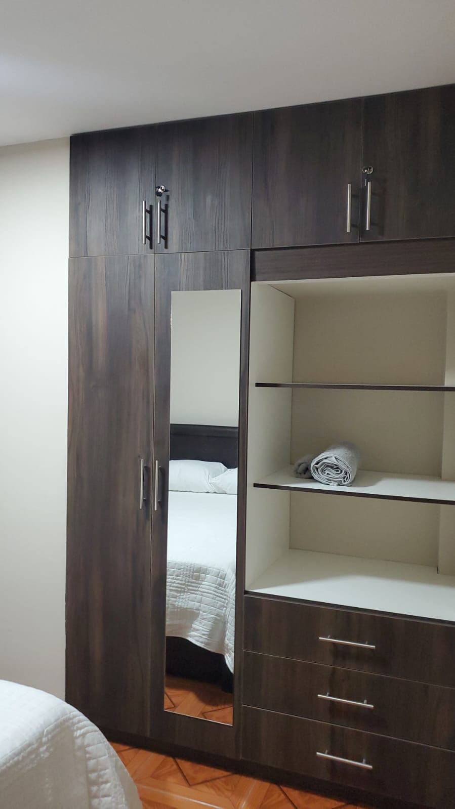 Closet amplio