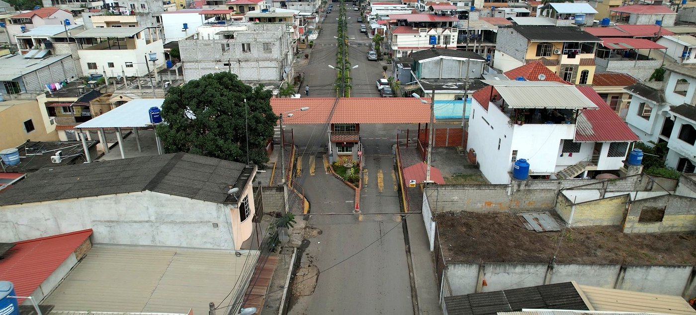 Acceso Urbanización El Sol